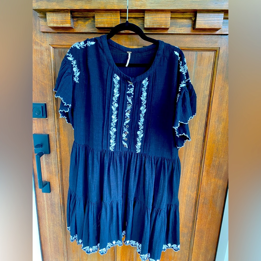 Free People Women's Cotton Embroidered Dress Tunic Black and White Size Medium